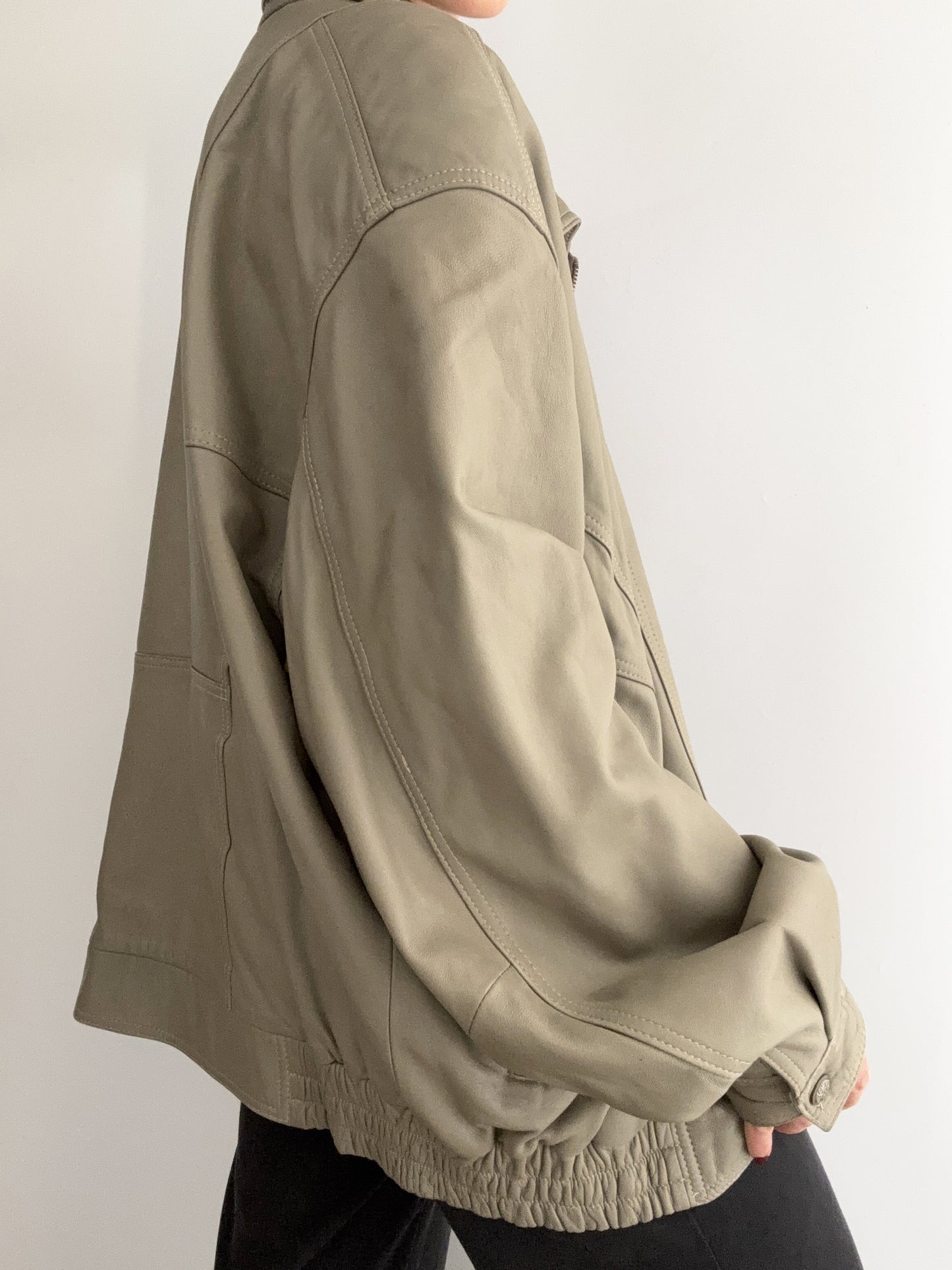 .Vintage Real Leather soft beige bomber