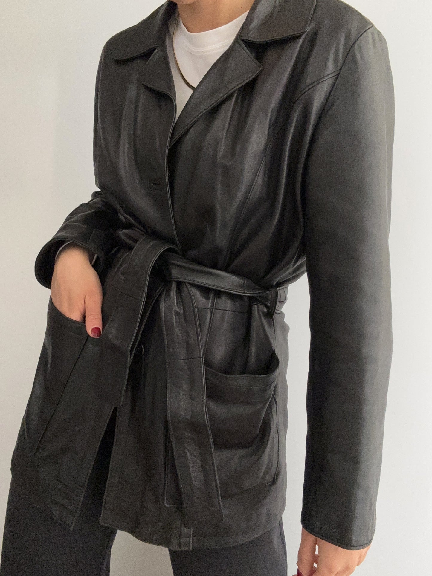 .Vintage soft leather black belt jacket