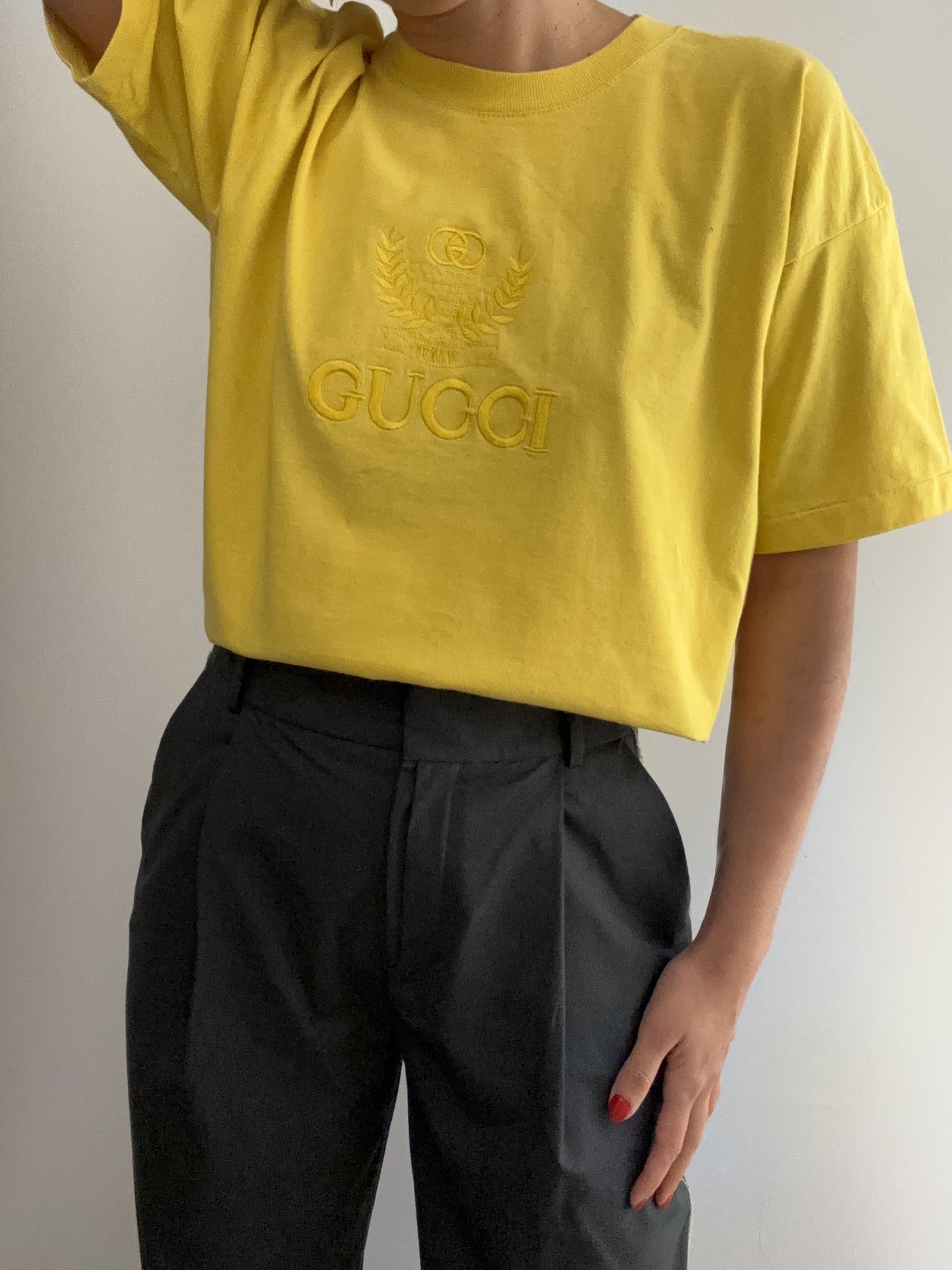 Gucci vintage yellow shirt embroidery logo