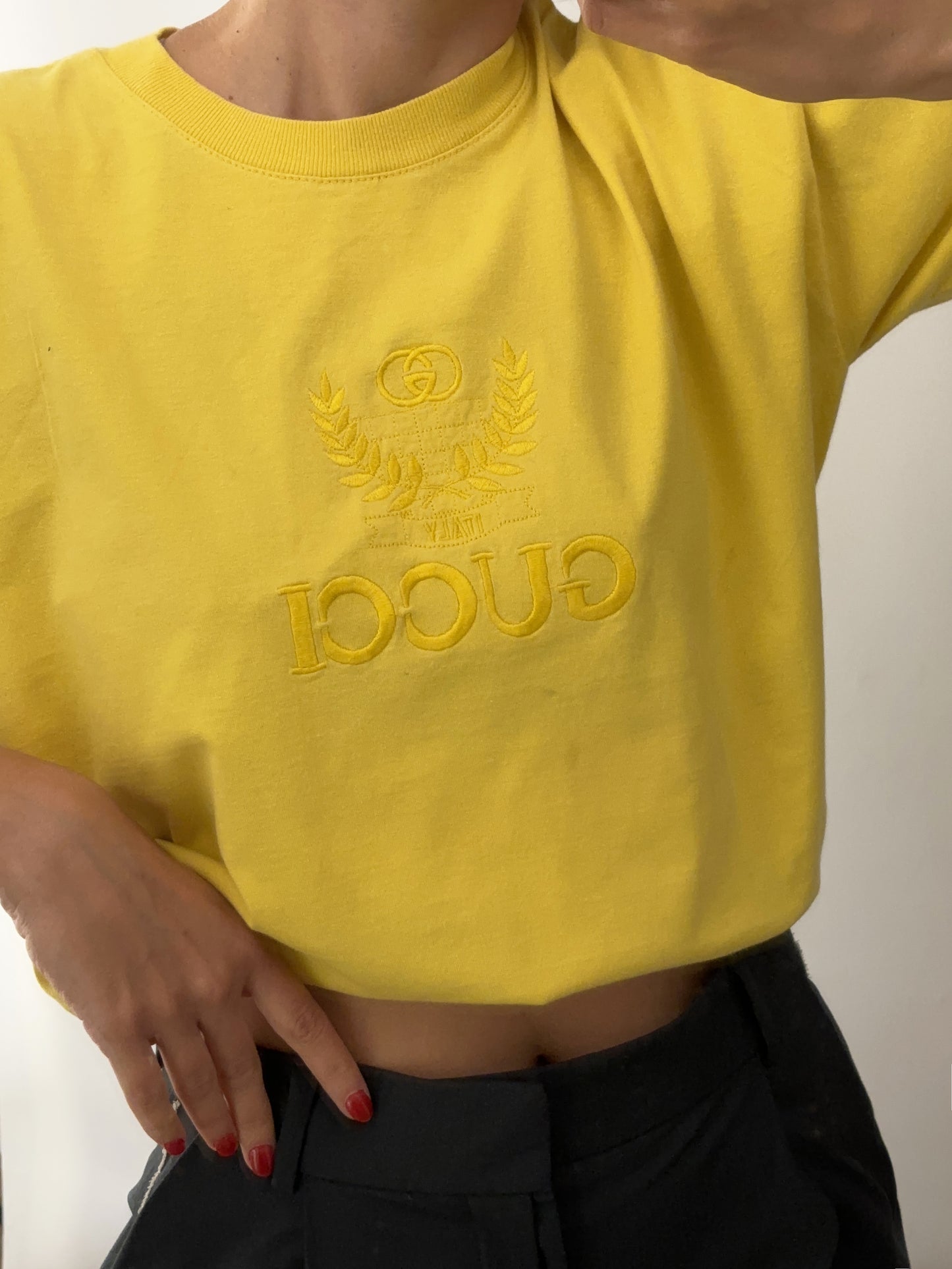 Gucci vintage yellow shirt embroidery logo