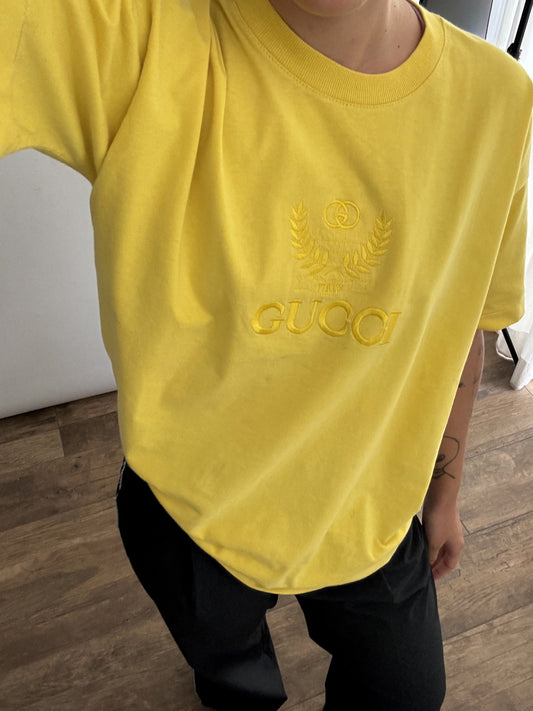 Gucci vintage yellow shirt embroidery logo