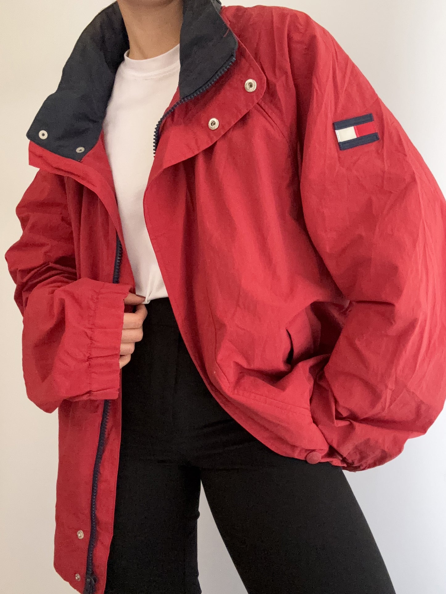 Tommy Hilfiger vintage flag navy. bomber