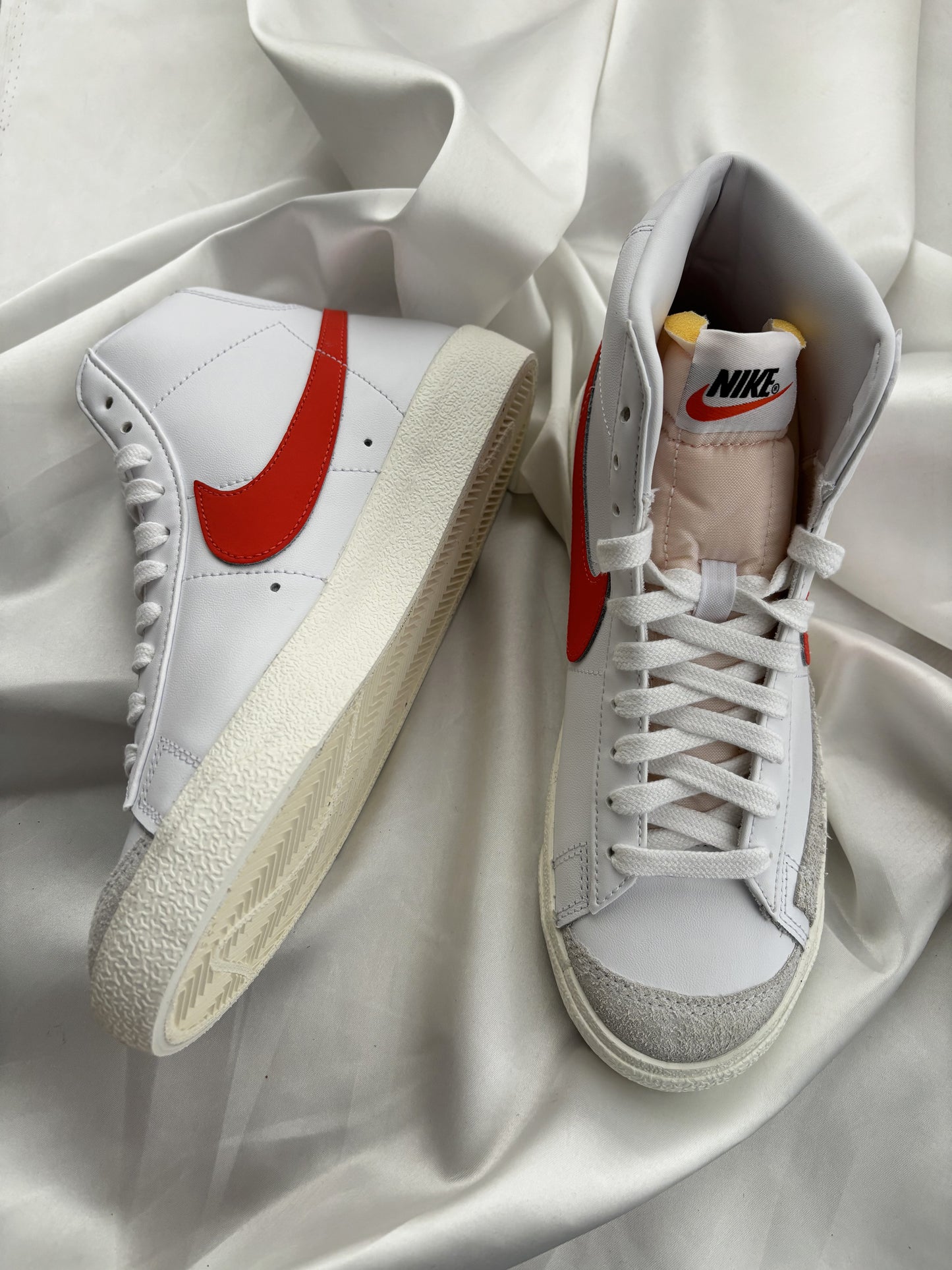 nike blazer red habanero W