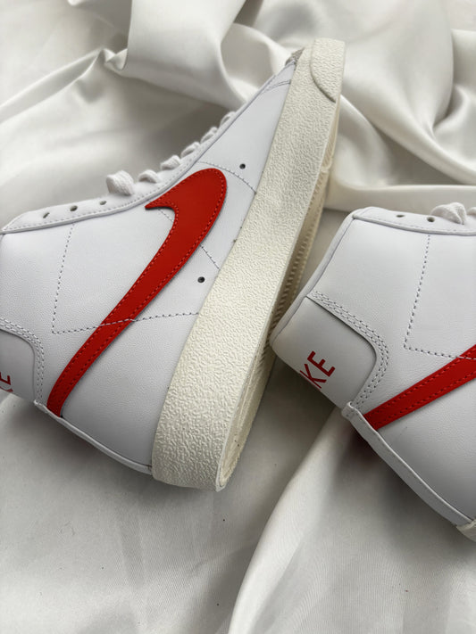 nike blazer red habanero W