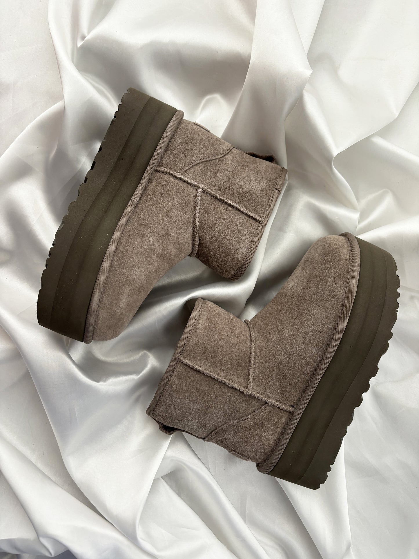 Ugg grey suade