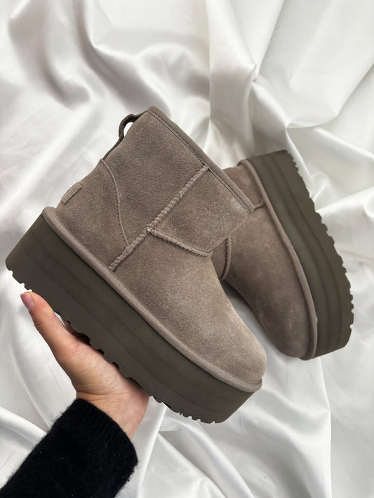 Ugg grey suade
